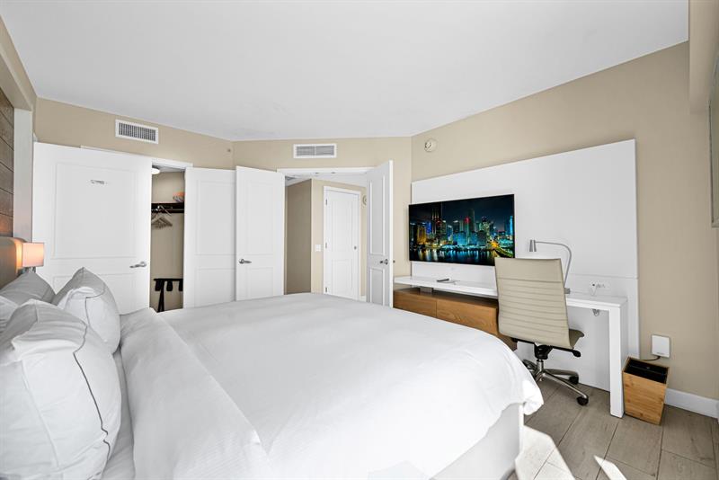 Image 20 of 57 For 505 Ft Lauderdale Bch Blvd  2018