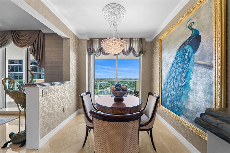 Image 17 of 49 For 411 New River Dr E  1402