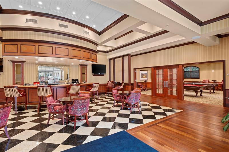 Image 37 of 49 For 411 New River Dr E  1402