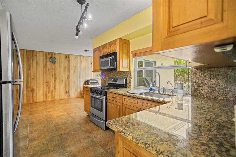 Image 35 of 59 For 11331 29th St