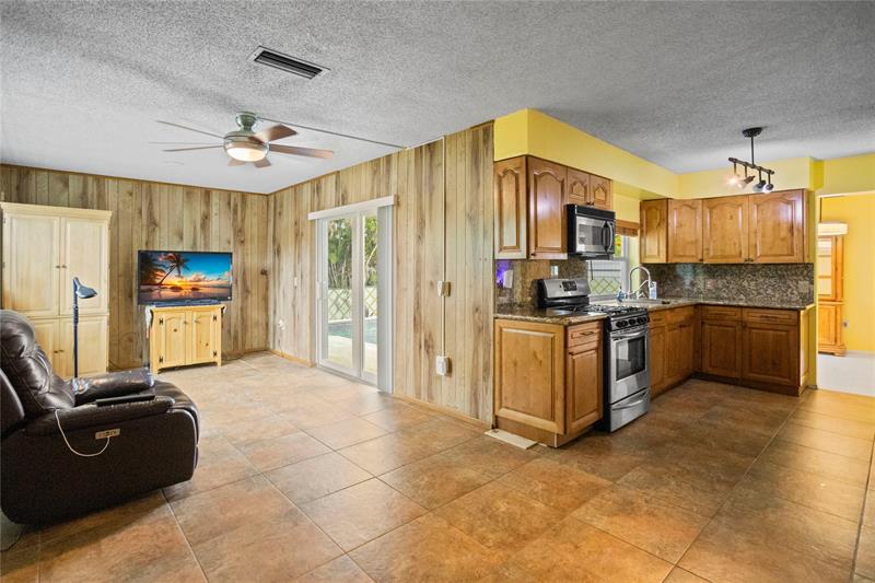 Image 38 of 59 For 11331 29th St