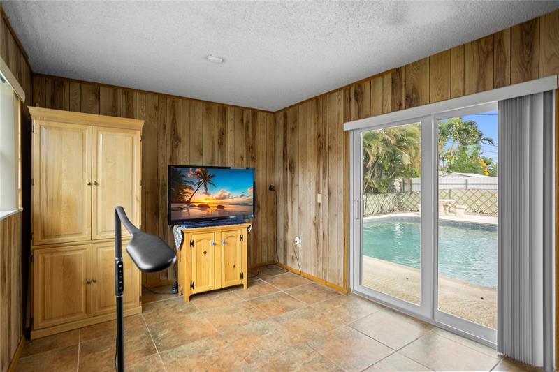 Image 43 of 59 For 11331 29th St