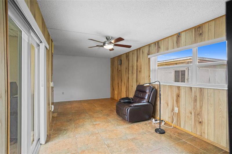 Image 44 of 59 For 11331 29th St