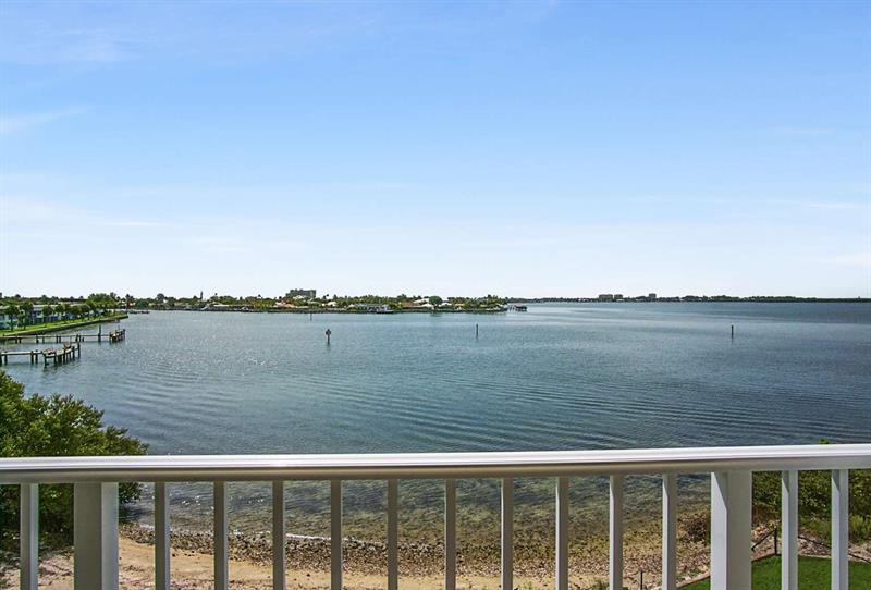 Details for 3 Harbour Isle Dr. East  302, Fort Pierce, FL 34949