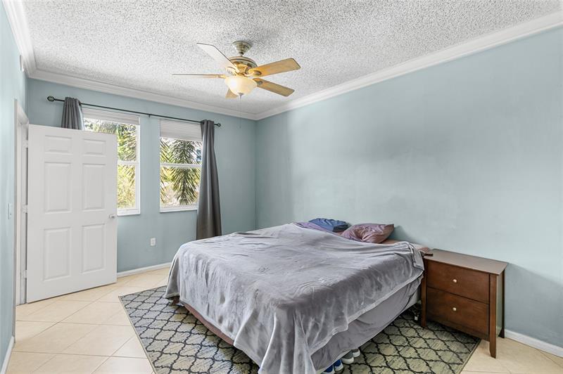 Image 10 of 25 For 533 3rd Ave  243