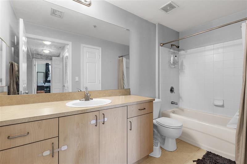 Image 16 of 25 For 533 3rd Ave  243