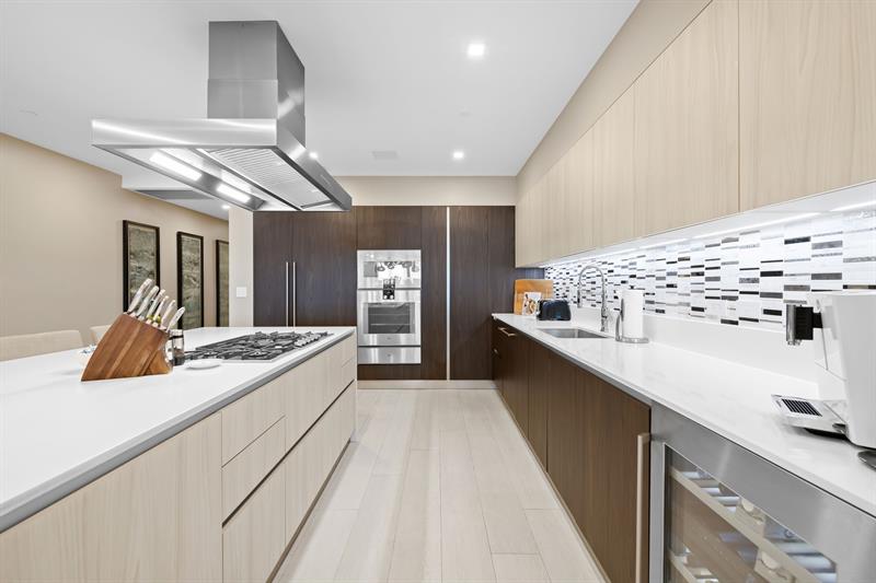 Image 18 of 75 For 435 Bayshore  503