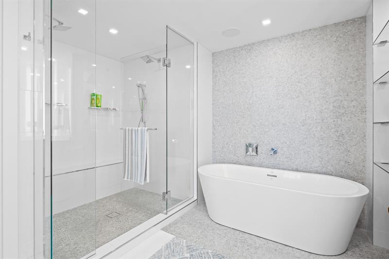 Image 31 of 75 For 435 Bayshore  503