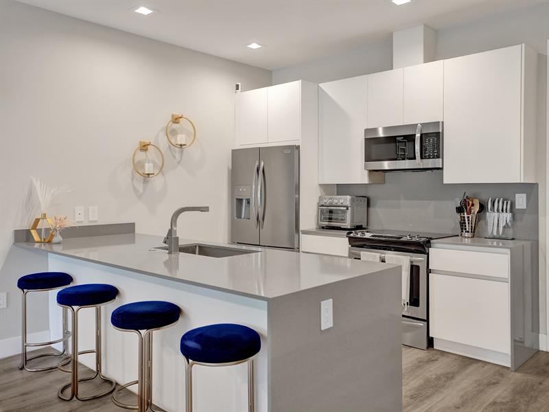 Image 14 of 38 For 1604 4th Ave