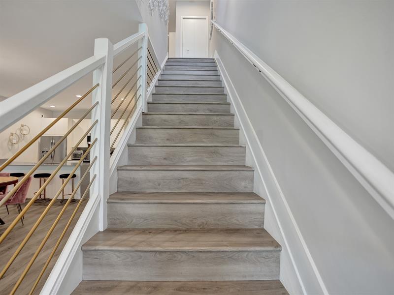 Image 21 of 38 For 1604 4th Ave