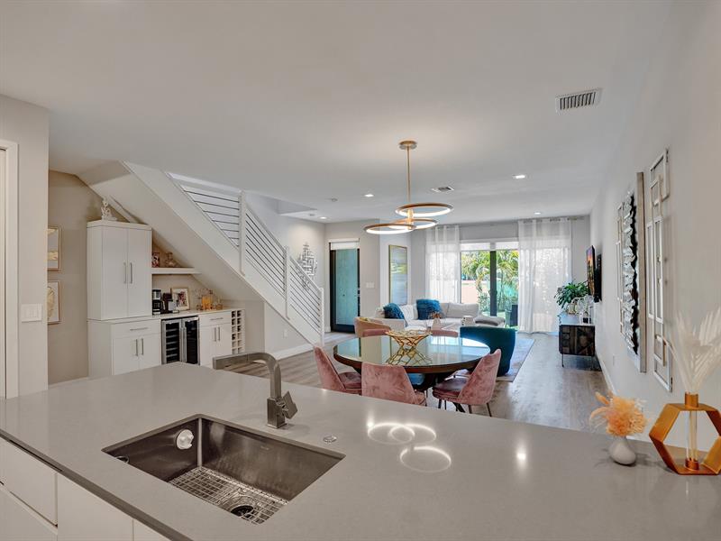 Image 8 of 38 For 1604 4th Ave