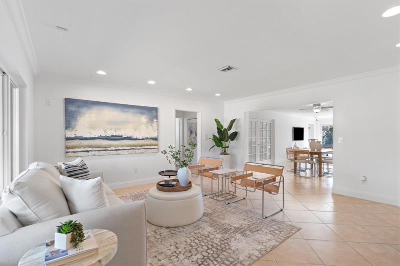 Image 10 of 34 For 370 3rd Ct  