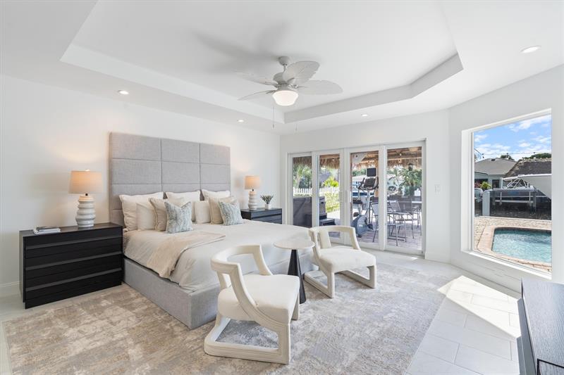 Image 14 of 34 For 370 3rd Ct  