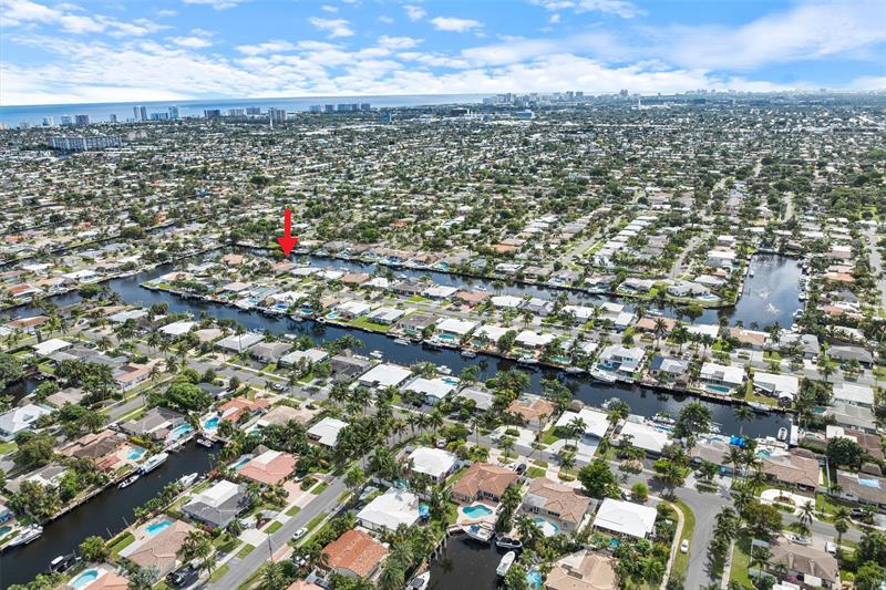 Image 33 of 34 For 370 3rd Ct  