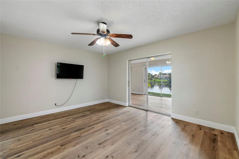 Image 12 of 26 For 10120 71st St