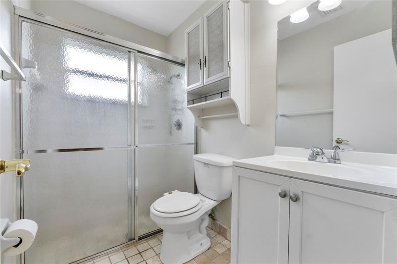 Image 16 of 26 For 10120 71st St