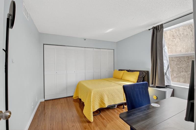 Image 26 of 40 For 5260 2nd Ave  402