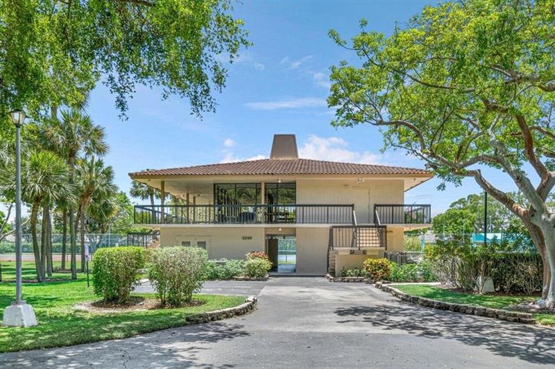 Image 40 of 40 For 5260 2nd Ave  402