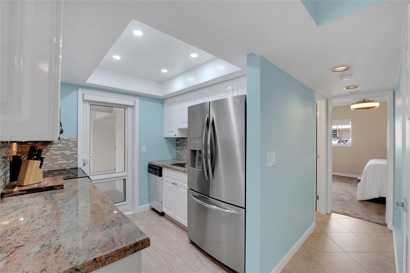 Image 13 of 33 For 2864 33rd Ct  105