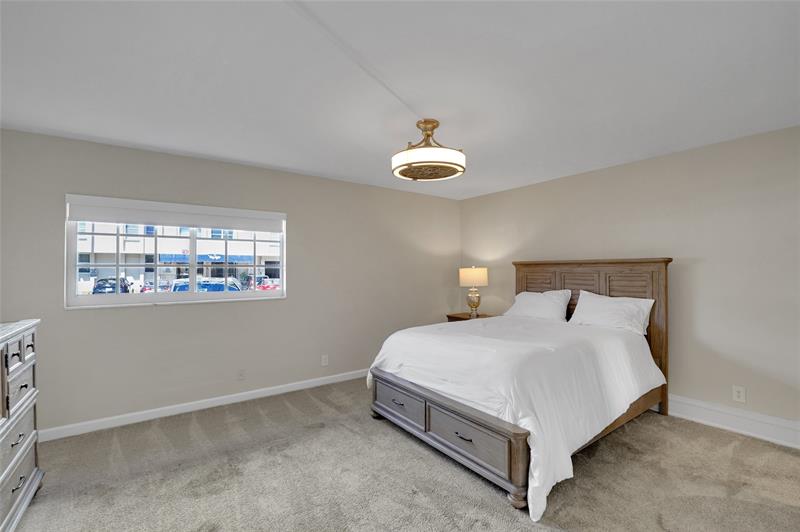 Image 24 of 33 For 2864 33rd Ct  105