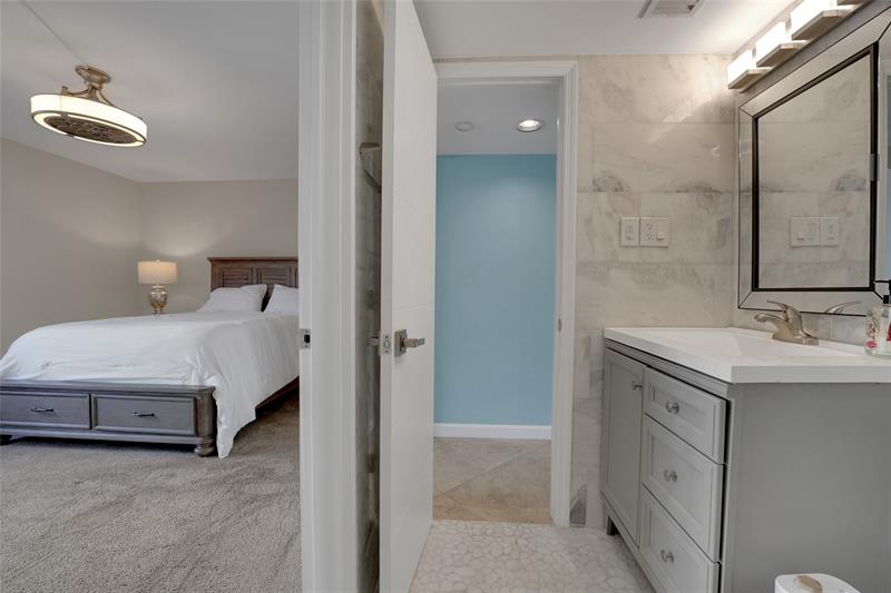 Image 28 of 33 For 2864 33rd Ct  105