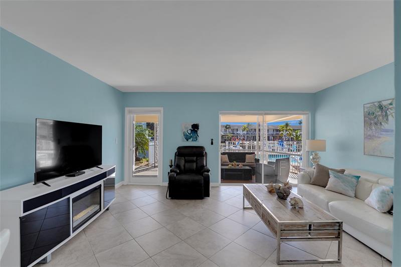 Image 7 of 33 For 2864 33rd Ct  105