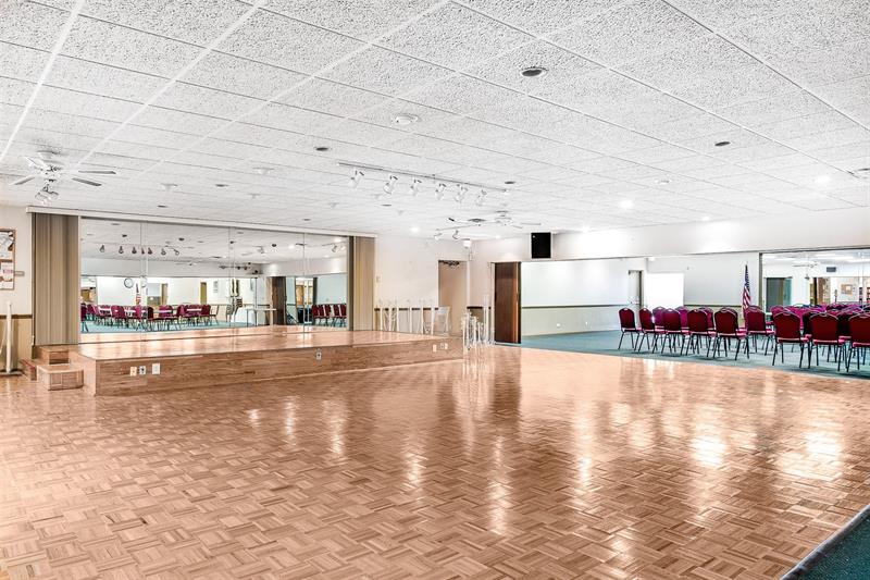 Image 38 of 43 For 5280 Las Verdes Cir  202