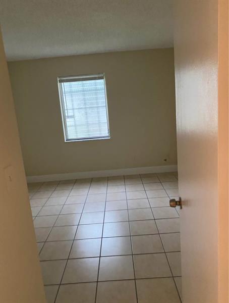 Image 8 of 11 For 8701 141st St  G5