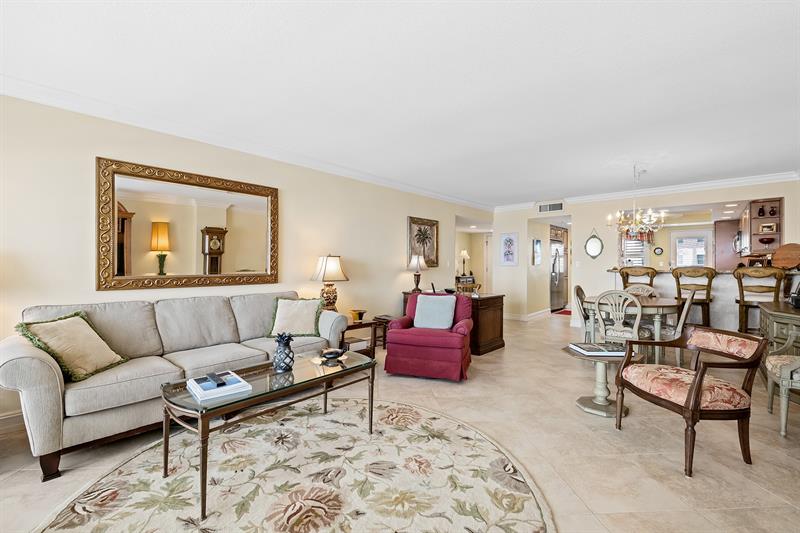 Image 10 of 32 For 2000 Ocean Dr 1006