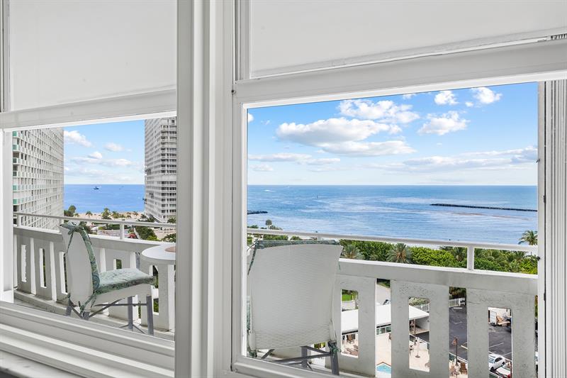 Image 19 of 32 For 2000 Ocean Dr 1006