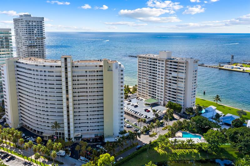 Image 26 of 32 For 2000 Ocean Dr 1006