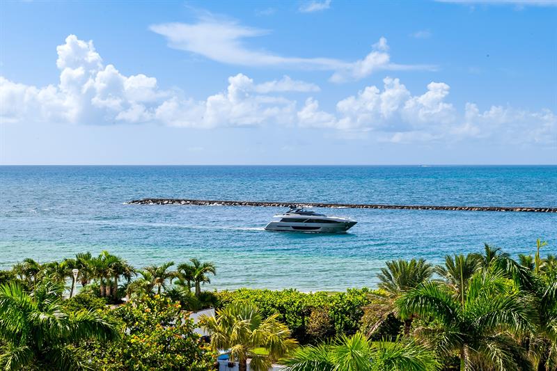 Image 9 of 32 For 2000 Ocean Dr 1006