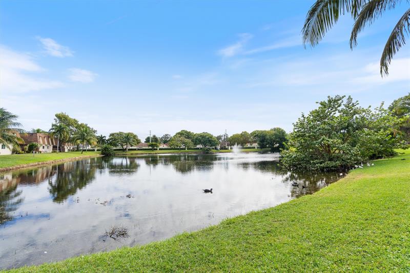 Image 12 of 18 For 219 San Remo Blvd  219