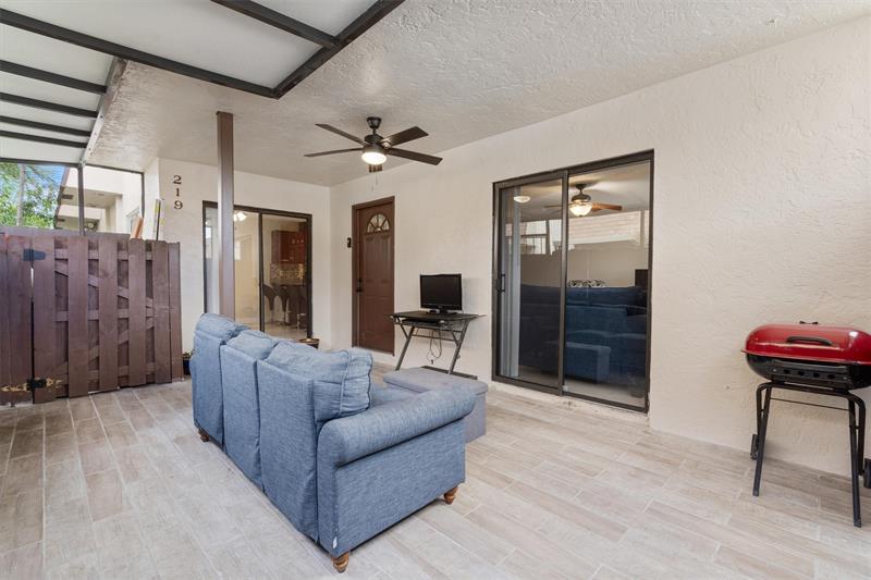 Image 16 of 18 For 219 San Remo Blvd  219