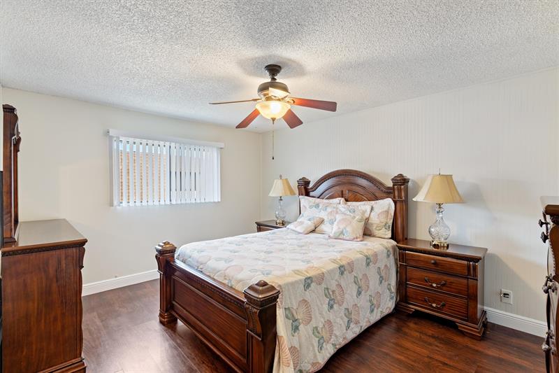 Image 5 of 18 For 219 San Remo Blvd  219