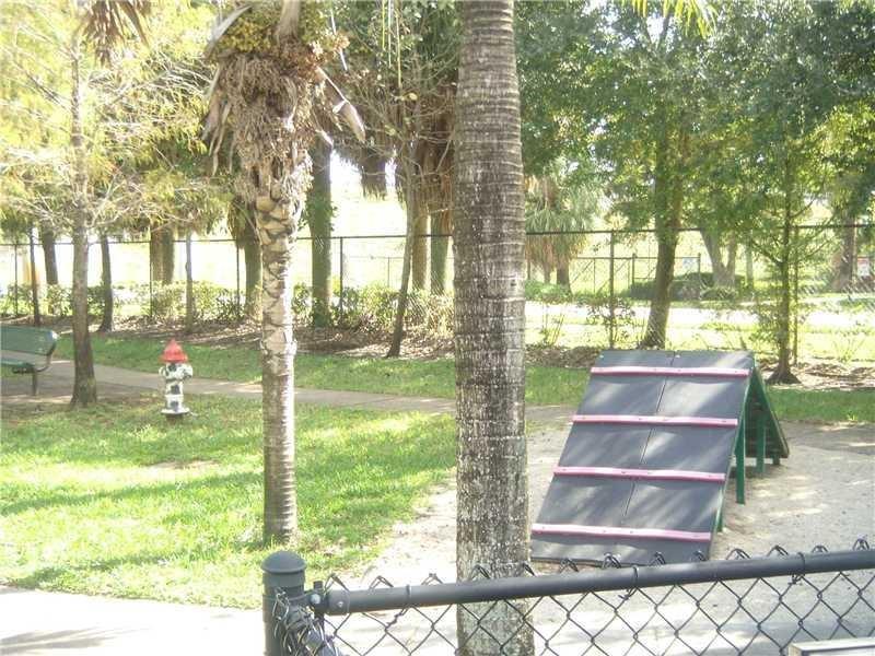 Image 34 of 37 For 2031 39th Ct