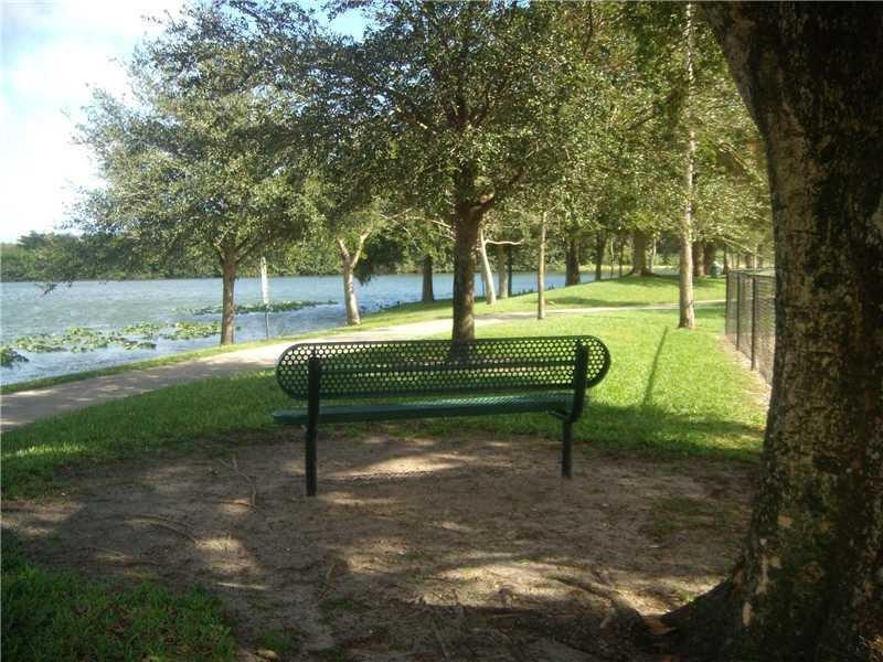 Image 35 of 37 For 2031 39th Ct