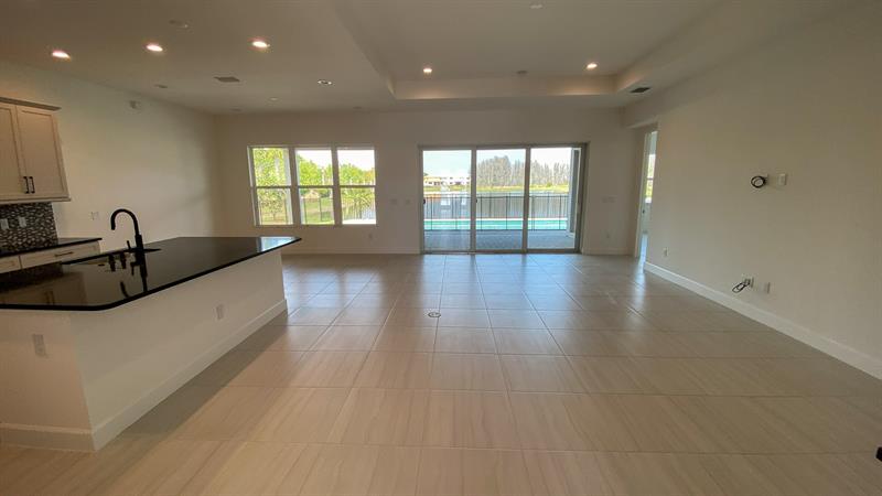 Image 17 of 78 For 32179 Logan Elm Ter