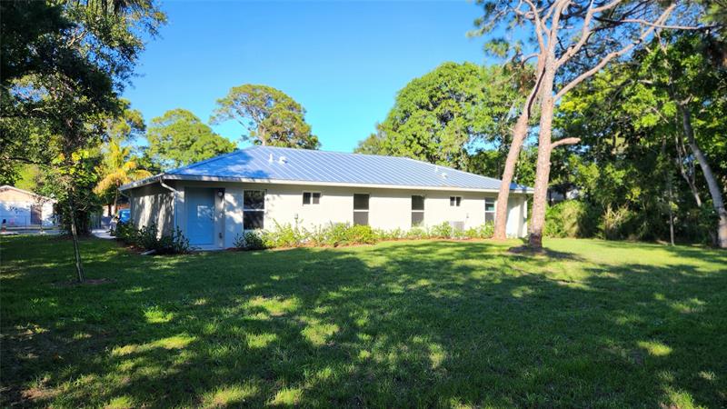 Image 18 of 20 For 2703 Avenue G  B