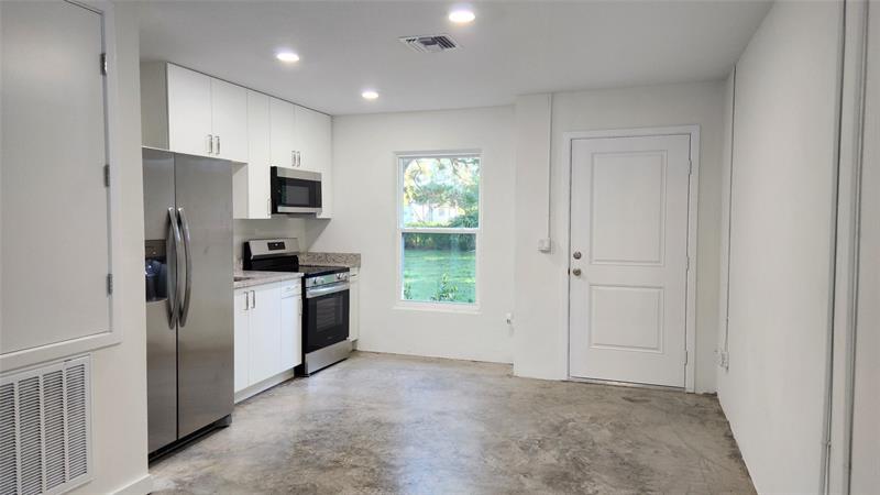 Image 8 of 20 For 2703 Avenue G  B