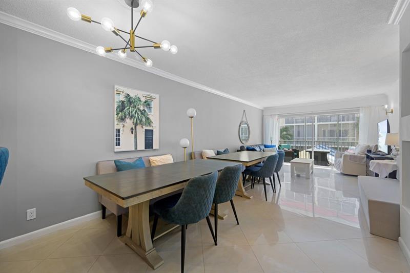 Image 17 of 40 For 2081 Ocean Dr  208