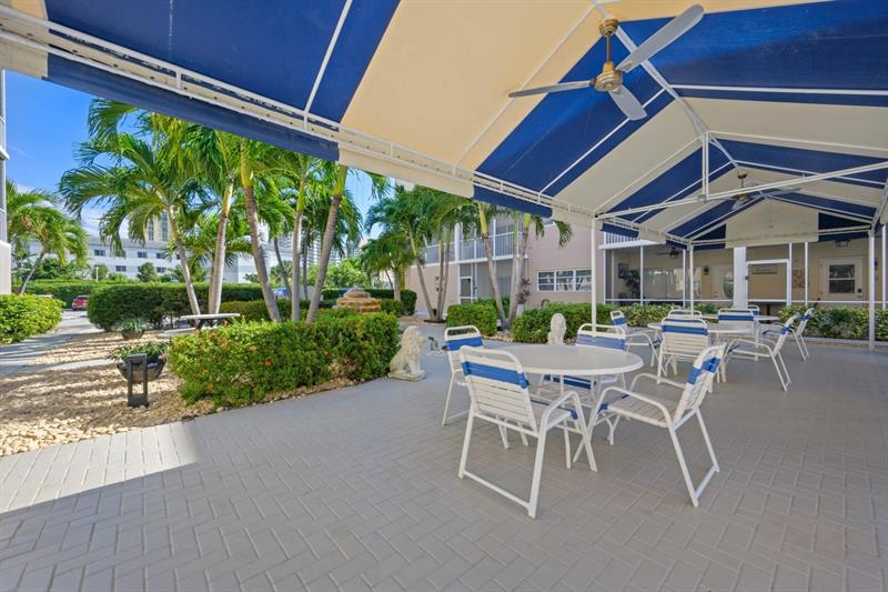 Image 31 of 40 For 2081 Ocean Dr  208