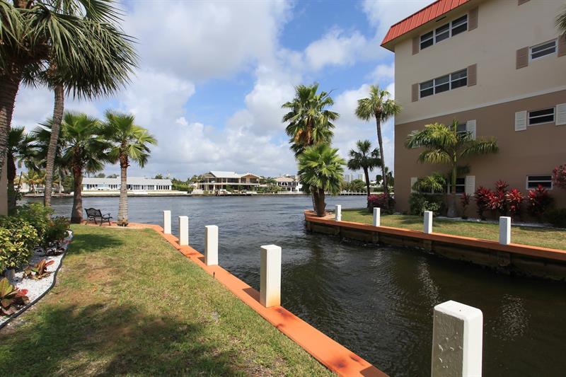 Image 32 of 40 For 2081 Ocean Dr  208