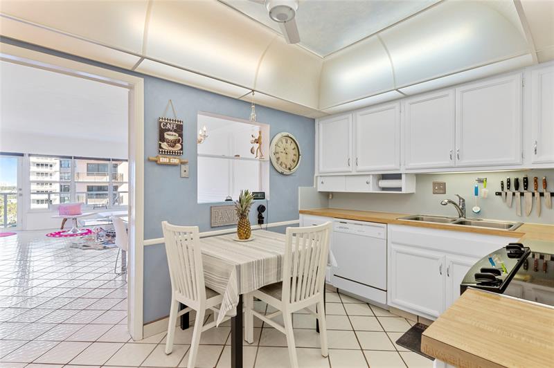 Image 10 of 24 For 3750 Galt Ocean Dr  1408