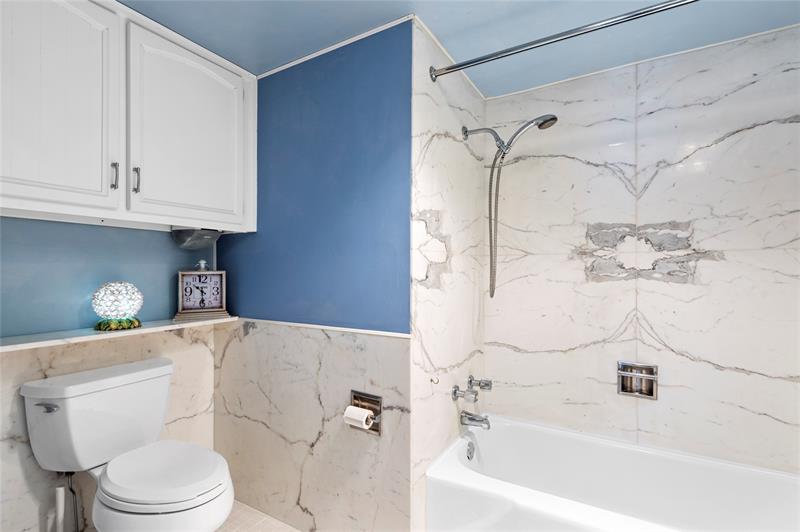 Image 16 of 24 For 3750 Galt Ocean Dr  1408