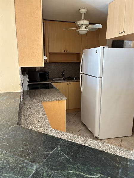 Image 5 of 10 For 3040 16th Ave  A210