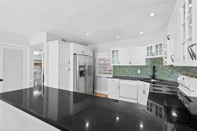 Image 6 of 17 For 3791 84th Ave  1 F