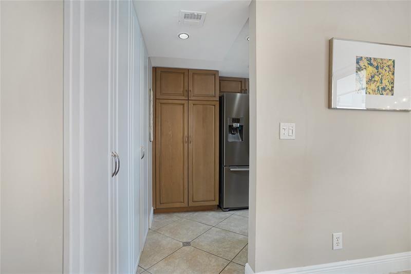 Image 19 of 86 For 4280 Galt Ocean Dr  11j