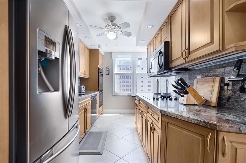 Image 21 of 86 For 4280 Galt Ocean Dr  11j