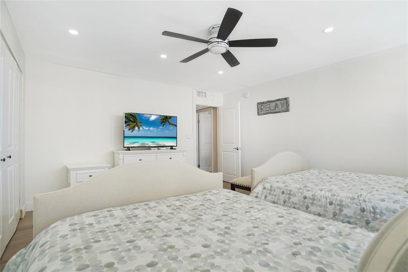 Image 34 of 86 For 4280 Galt Ocean Dr  11j